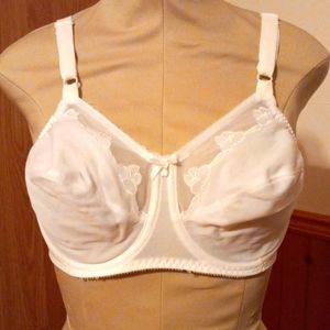 Full coverage Bali bra